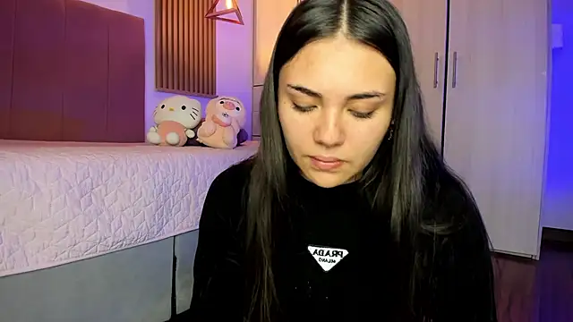 mia nevaeh online show from November 20, 8:43 pm