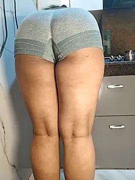 Manpreet kaur21 online show from January 18, 6:32 am