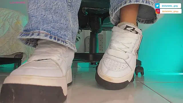 charlotte  grey online show from October 24, 8:38 pm