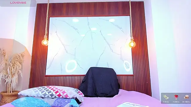 Mia thompson 19 online show from March 22, 7:09 pm