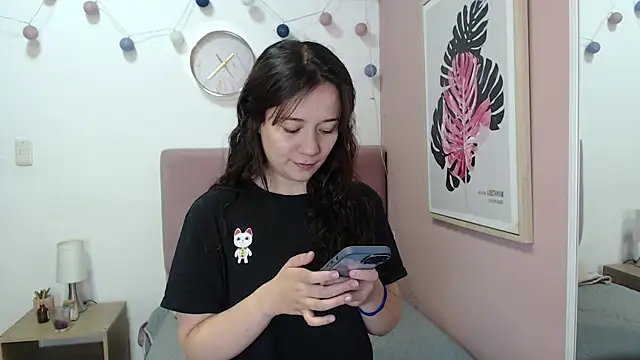 lanna 1878 online show from May 4, 2:10 pm
