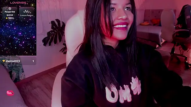 petite molly  online show from November 28, 12:19 pm