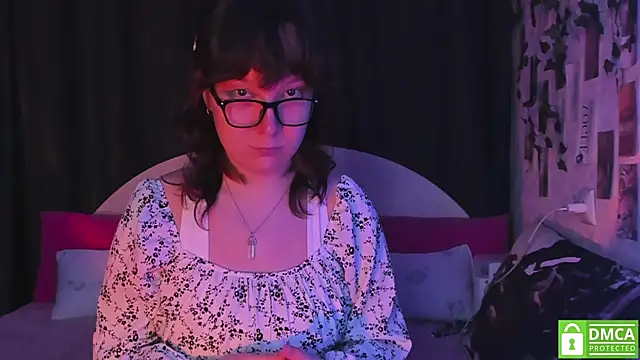 Snapshot of dreamgirllovee chatting on September 11, 9:59 pm dreamgirllovee online show from September 11, 9:59 pm
