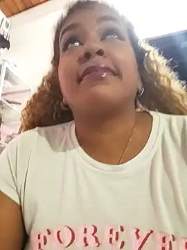 ELLA KELLY online show from February 25, 12:04 pm