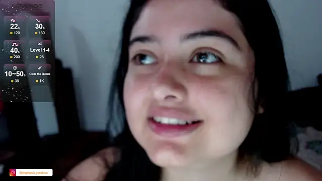 Stephania 18 online show from December 18, 2:55 pm