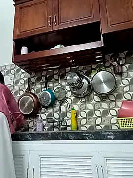    Erin    online show from February 10, 3:20 am