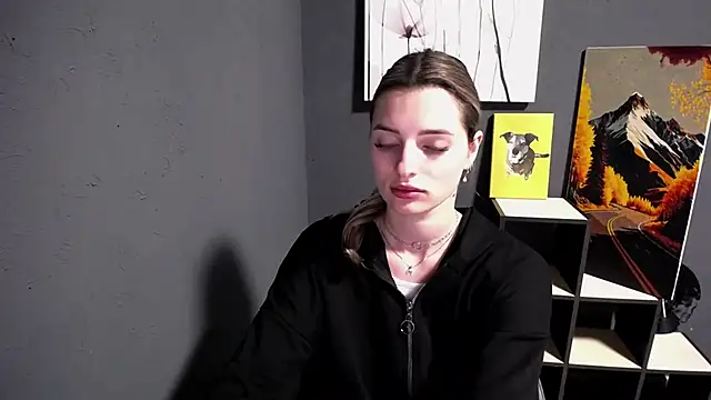 lady olivia  online show from May 27, 4:37 pm