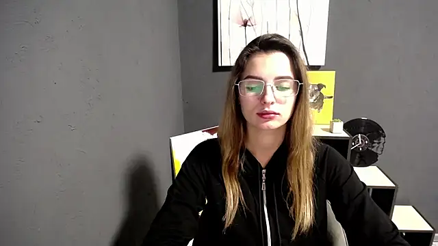 lady olivia  online show from December 3, 2:52 pm