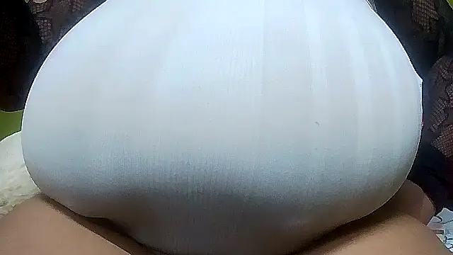 Queenboobs61 online show from May 5, 7:50 pm