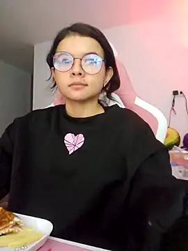 azumiichan online show from March 14, 12:55 am