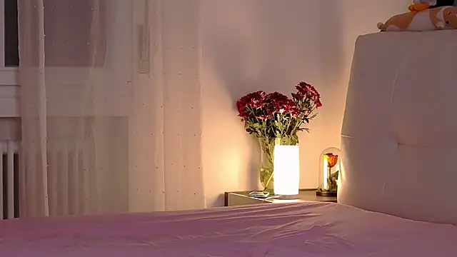 MariaMilan online show from May 15, 4:27 am