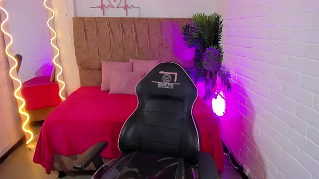 Chiara tay online show from October 15, 7:27 pm