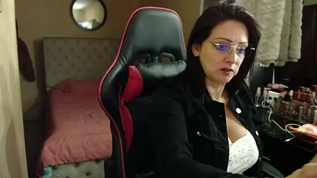 Carol Scottt online show from March 15, 3:36 pm