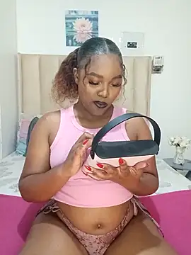charmainexxx online show from May 21, 6:39 pm