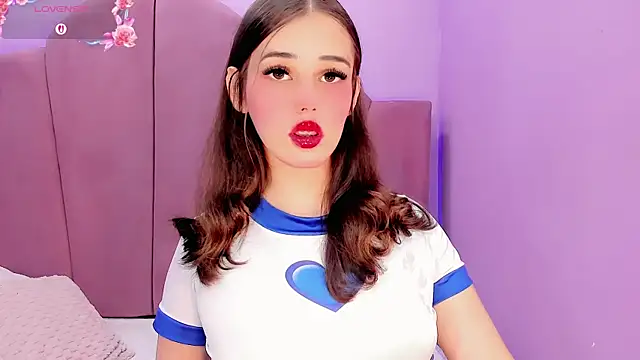 ValeriaAguilar online show from May 10, 11:40 pm