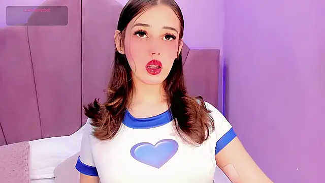 ValeriaAguilar online show from May 16, 9:58 pm