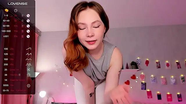 LanaBlu  online show from December 14, 6:19 am