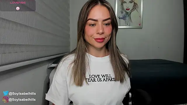 isabelhills online show from October 14, 11:51 pm