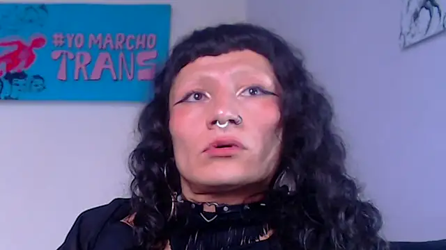 Zafiro subversiva online show from November 4, 4:23 pm