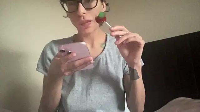 myloveforyouu online show from May 26, 12:59 pm