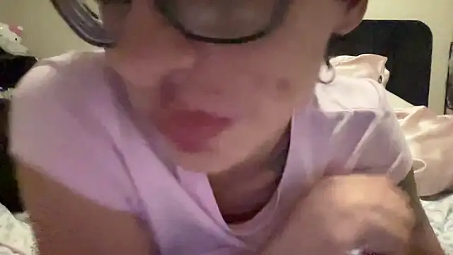 myloveforyouu online show from May 8, 3:43 am