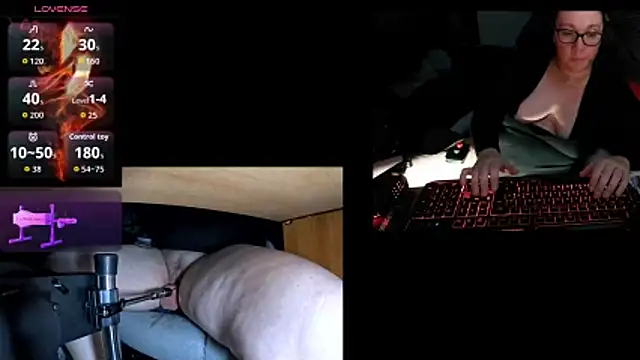 lili-hot-77 online show from March 28, 7:57 pm