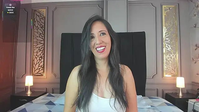 Bonnie  milf online show from October 7, 12:09 pm