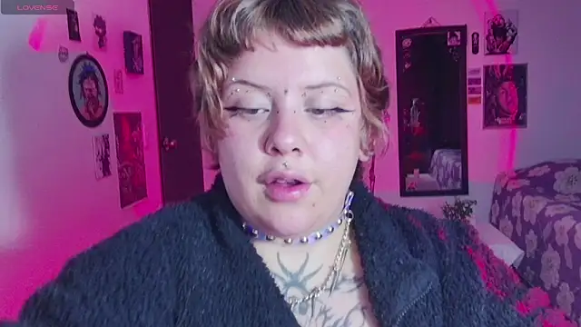 Sabrina scarlett online show from May 18, 2:54 am