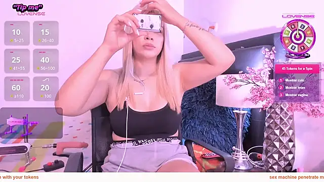 daniela beauty online show from May 3, 8:12 pm