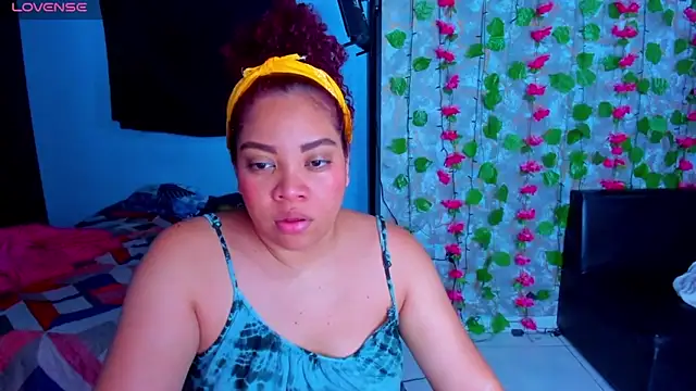 AngelaCoffee online show from May 18, 9:43 pm