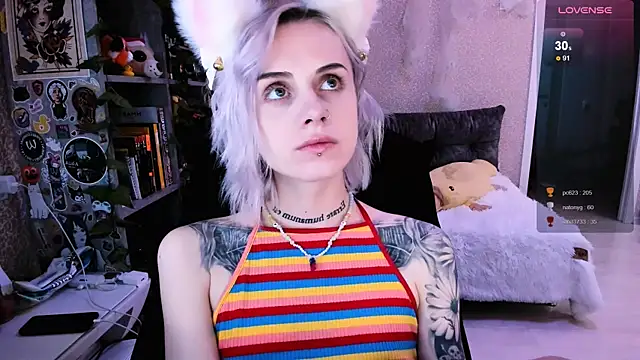 NaniMoore online show from October 7, 10:03 pm