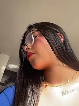 Dulce-diosa online show from November 11, 8:17 pm