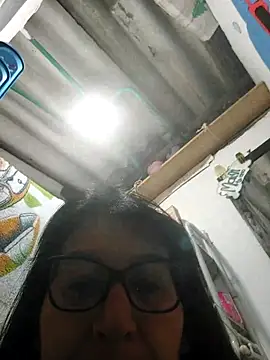 clarita 01 online show from May 7, 10:19 am