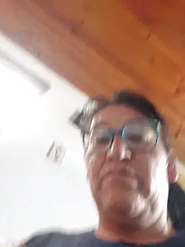 clarita 01 online show from April 3, 8:51 pm