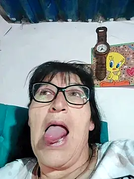 clarita 01 online show from May 25, 12:26 pm