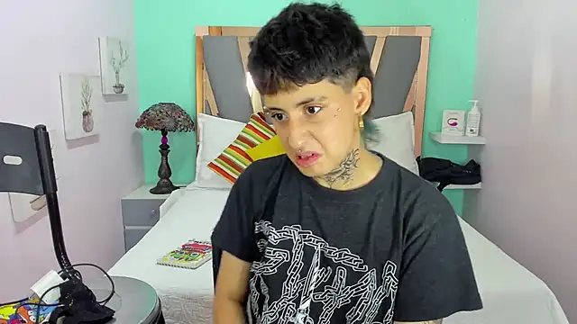 Ethan lennox online show from December 17, 7:51 pm