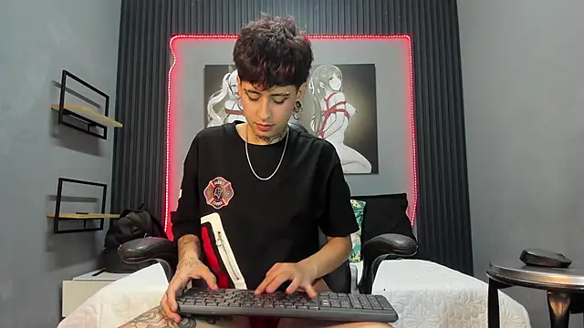 Ethan lennox online show from October 9, 4:33 pm