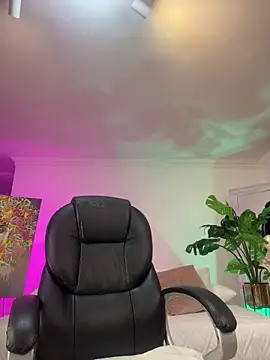JANYLOVE   online show from May 2, 11:02 am