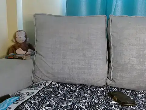 lavishh linds online show from May 9, 8:05 am