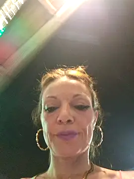 vampvanna23 online show from July 17, 8:45 pm