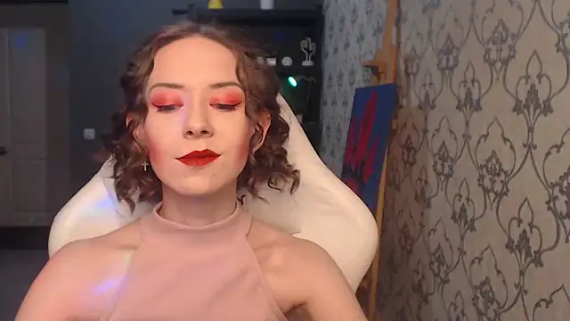 FascinatingEyess online show from April 25, 9:01 pm