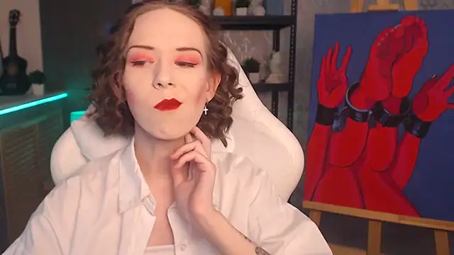 FascinatingEyess online show from October 12, 8:00 pm