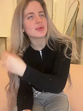 Holly-Glamour online show from March 2, 3:50 am