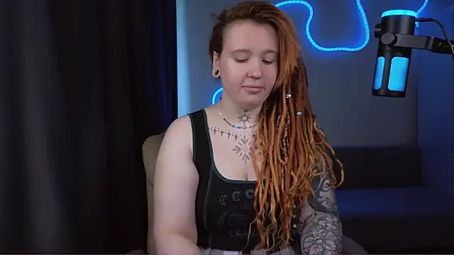 The Full Red Moon online show from May 11, 11:01 am