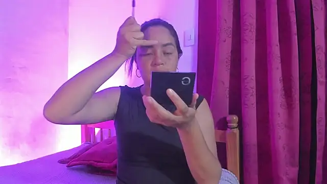 Ivanna18 x online show from May 27, 3:36 am