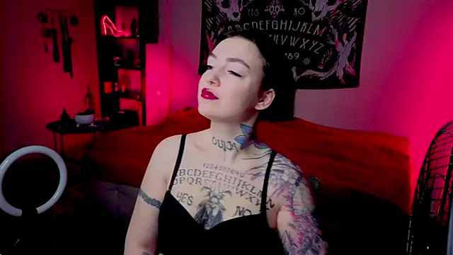 Magic Allie online show from May 22, 8:18 pm