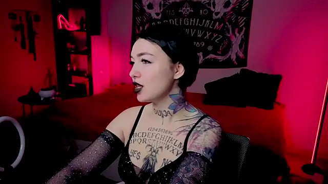Magic Allie online show from May 5, 7:50 pm