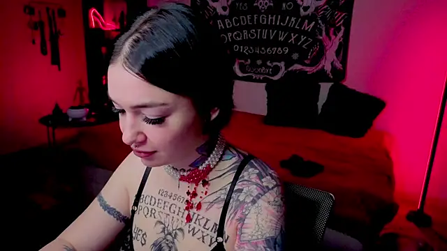 Magic Allie online show from May 11, 6:49 pm