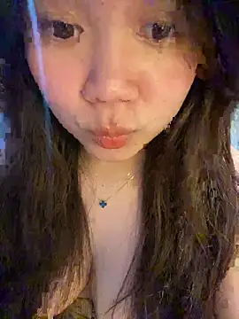 Hotellinh12 online show from March 11, 5:04 pm