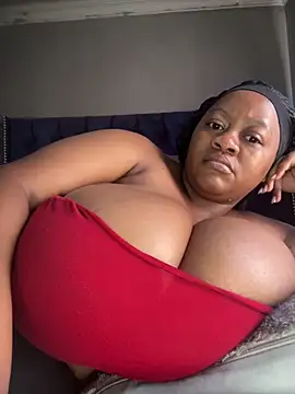 Chubbykarisma27 online show from May 21, 10:35 am
